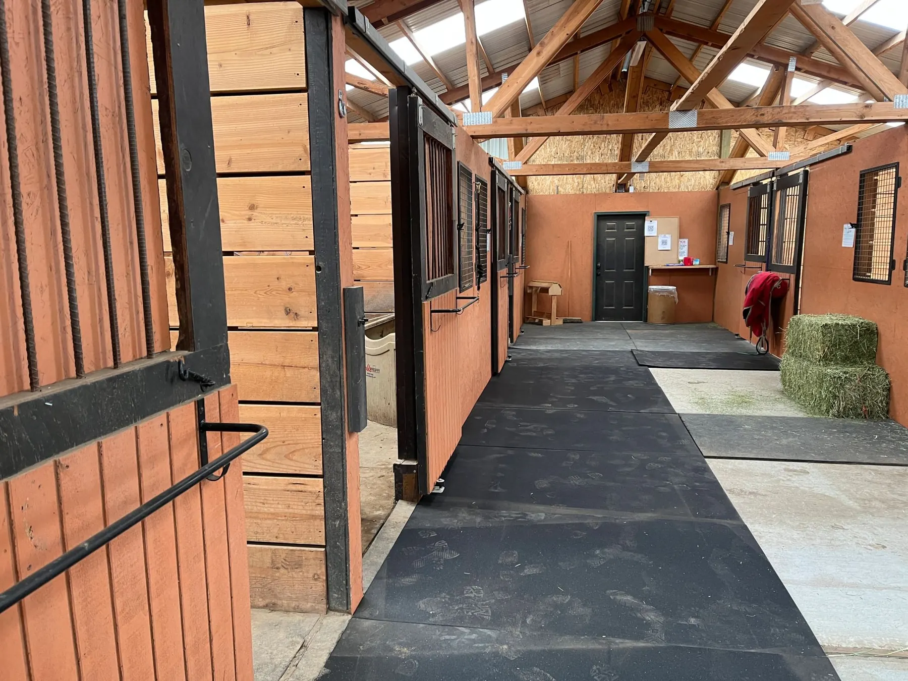 The small barn aisle with 12x12 stalls